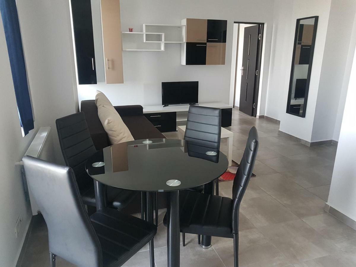 Summerhouse Apartments Mamaia Ngoại thất bức ảnh
