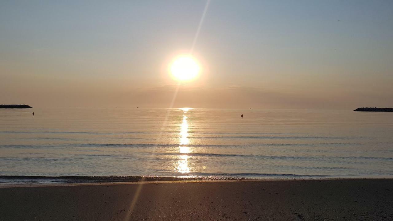 Summerhouse Apartments Mamaia Ngoại thất bức ảnh