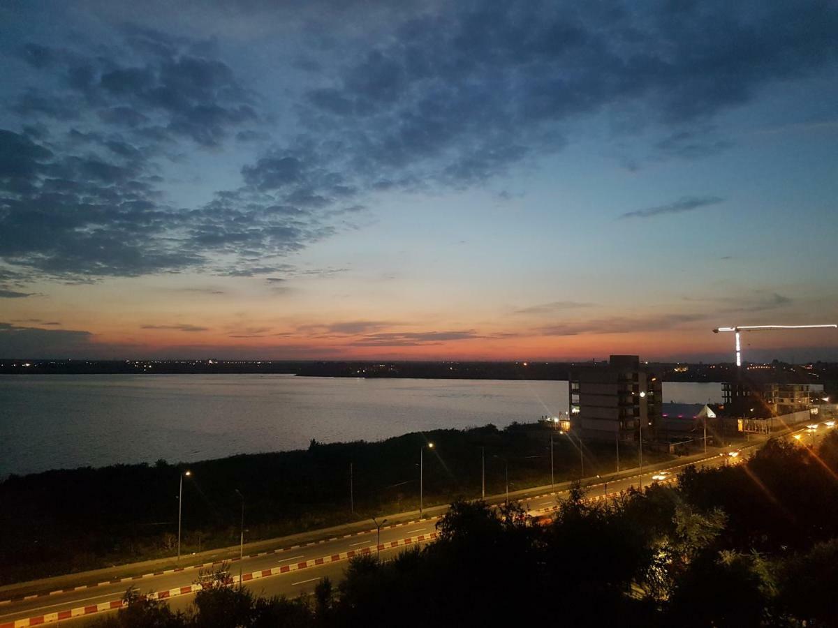 Summerhouse Apartments Mamaia Ngoại thất bức ảnh