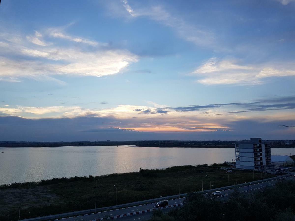 Summerhouse Apartments Mamaia Ngoại thất bức ảnh